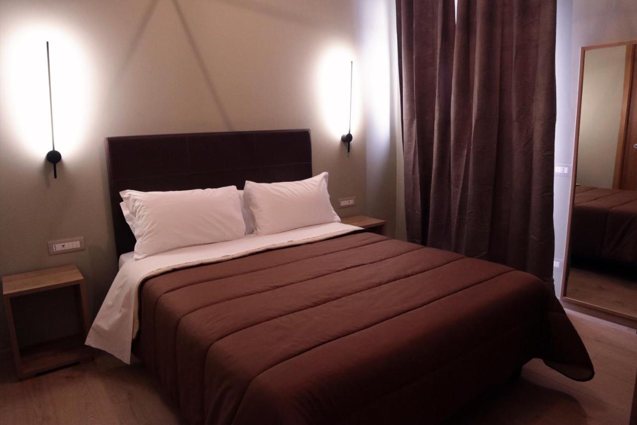 Manhattan Room & Suite Μπάρι Εξωτερικό φωτογραφία