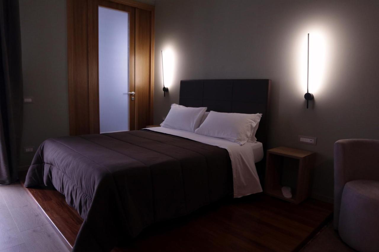 Manhattan Room & Suite Μπάρι Εξωτερικό φωτογραφία