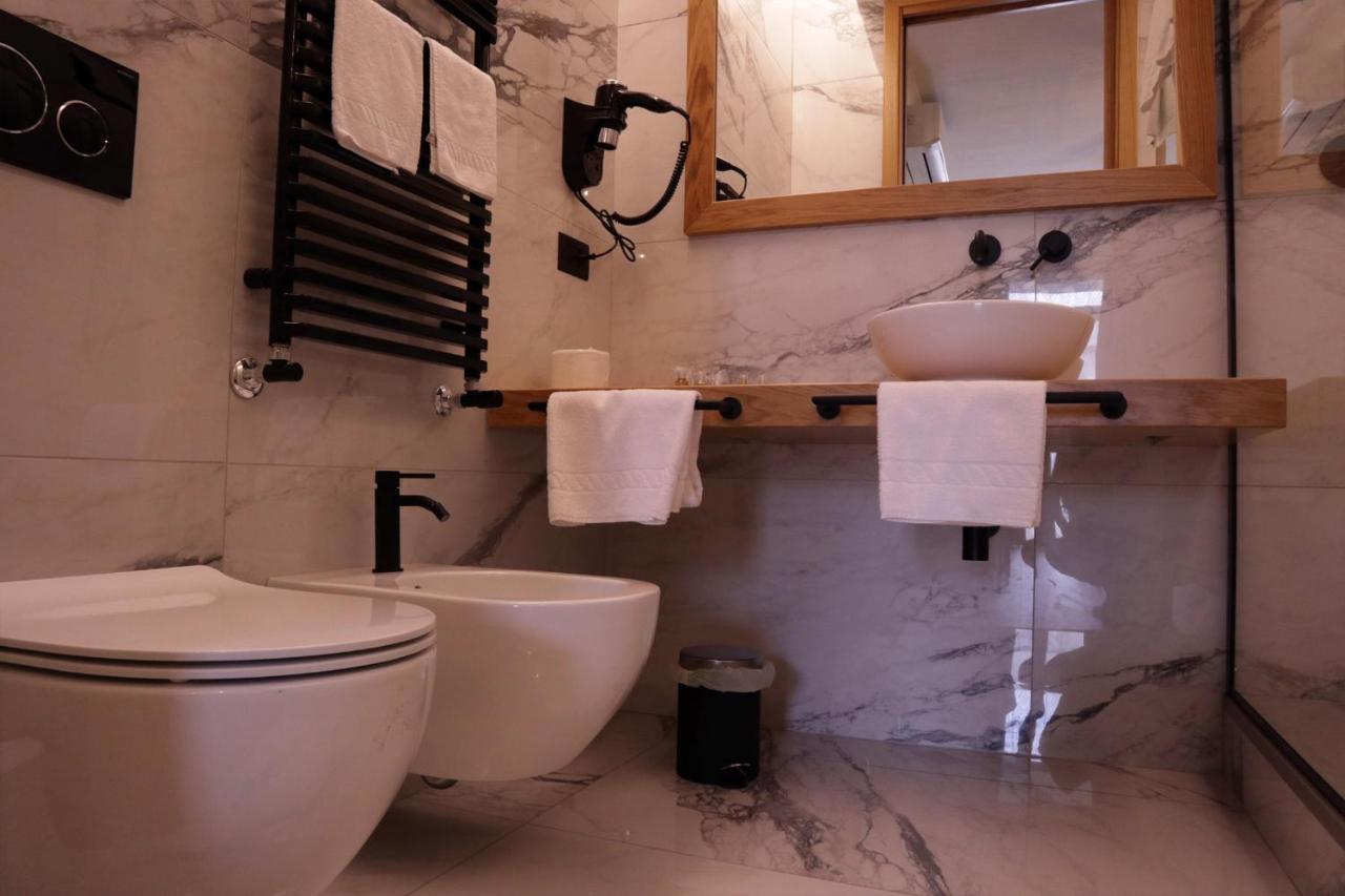 Manhattan Room & Suite Μπάρι Εξωτερικό φωτογραφία