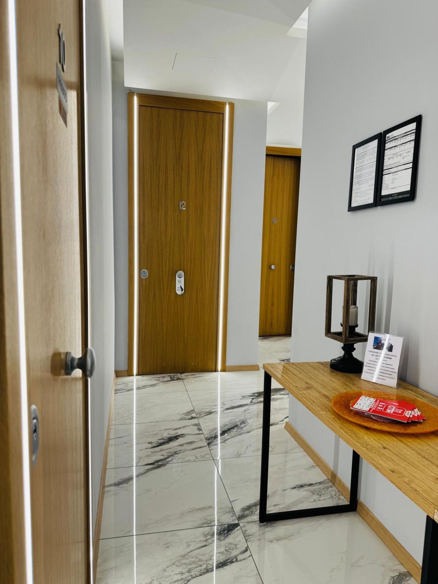 Manhattan Room & Suite Μπάρι Εξωτερικό φωτογραφία